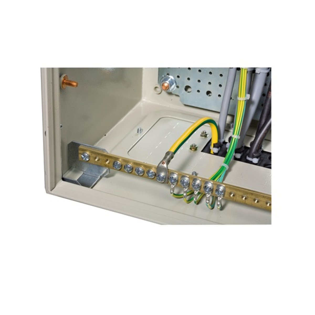 Main Earth Bar (Main Earthing Busbar)