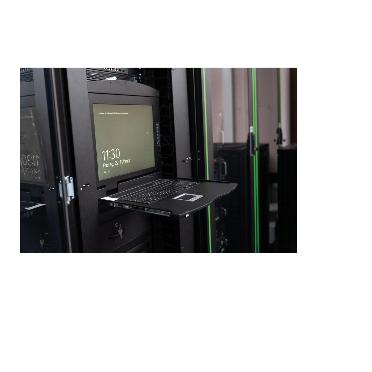 Rack-Mount LCD Maintenance Console