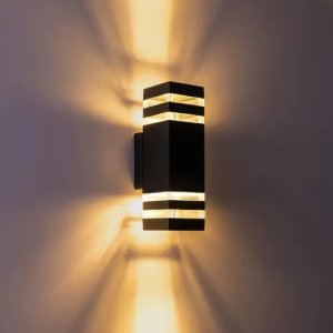 Outdoor Wall Light