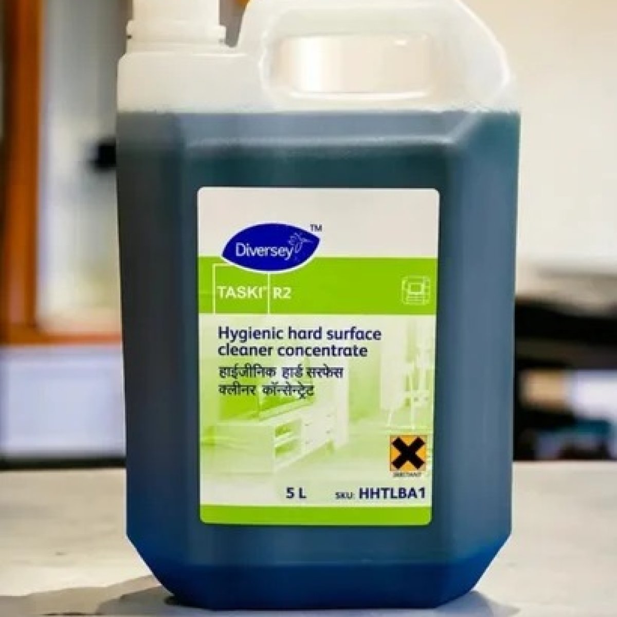 Diversey TASKI R2, (5-liter hygienic hard surface cleaner concentrate)