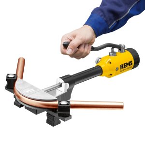 Pipe bender